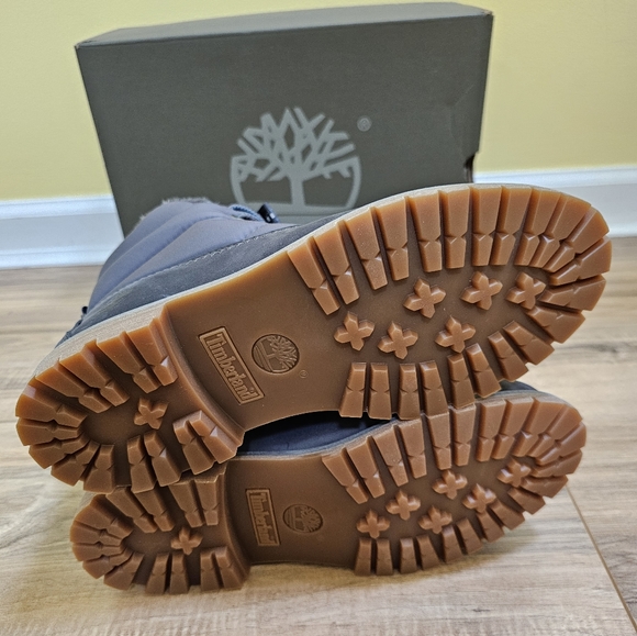 Timberland® Premium 6- Inch Waterproof Puffer Boot, US 8.5 - Picture 5 of 9